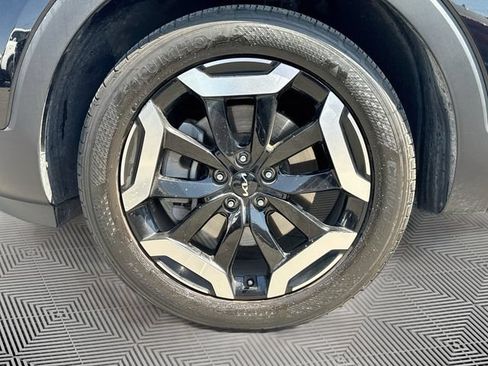 Used 2024 Kia Telluride S FWD image 32