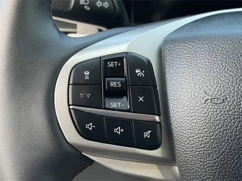 Certified 2025 Ford Explorer Active image 9