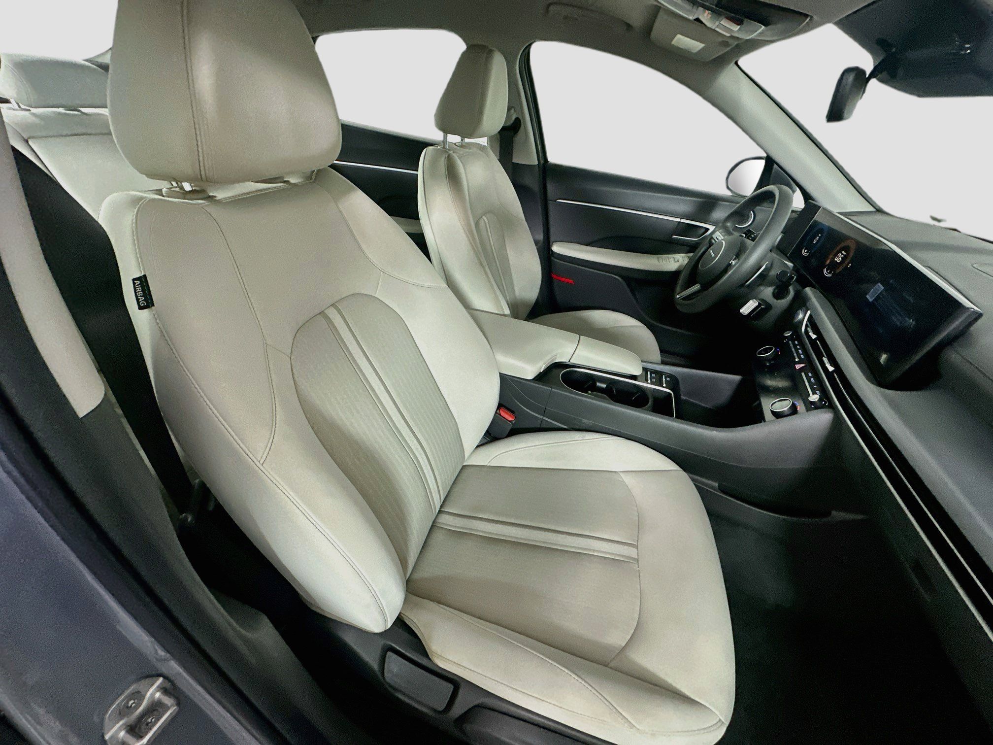 Used 2025 Hyundai Sonata SEL FWD image 30