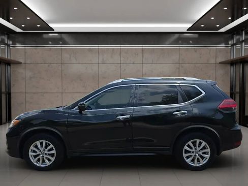 Used 2018 Nissan Rogue SV FWD image 5