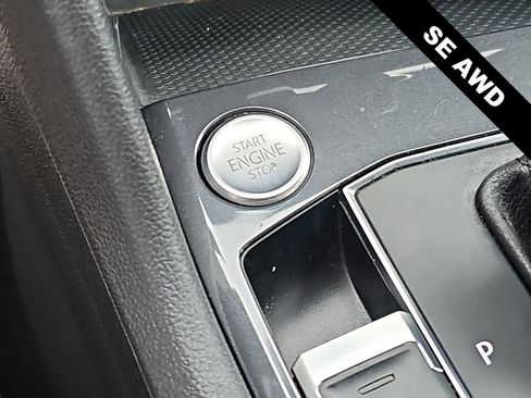 Used 2019 Volkswagen Tiguan SE AWD/4WD image 24
