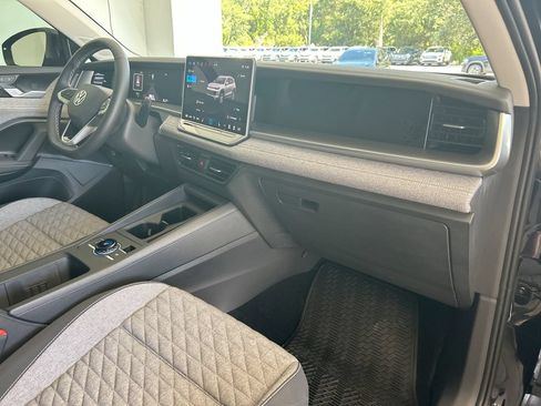 Certified 2026 Volkswagen Tiguan S FWD image 29