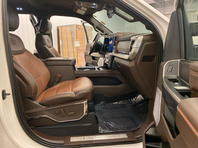 Used 2025 Ford F250 King Ranch AWD/4WD image 39
