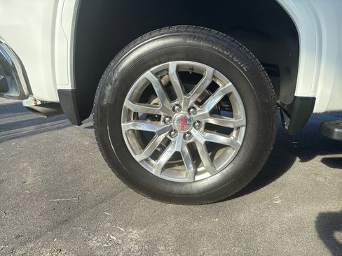 Used 2020 GMC Sierra 1500 SLT w/ SLT Premium Plus Package image 13