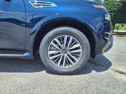 Used 2024 Nissan Armada SL w/ Cargo Package image 4