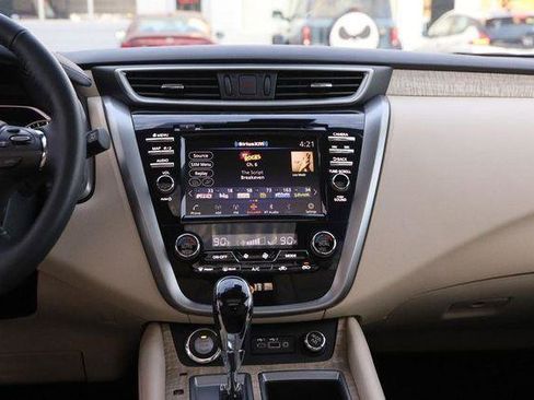 Used 2024 Nissan Murano SL image 25