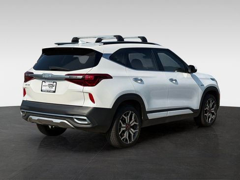 Used 2022 Kia Seltos SX w/ Sunroof Package AWD/4WD image 5