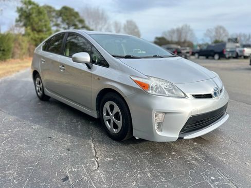 Used 2014 Toyota Prius Two image 5