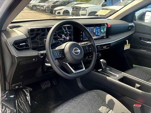 New 2026 Nissan Kicks SV image 10