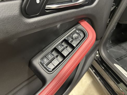 Used 2018 Porsche Macan GTS AWD/4WD image 15