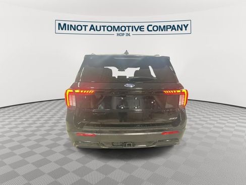 Used 2025 Ford Explorer ST-Line image 7