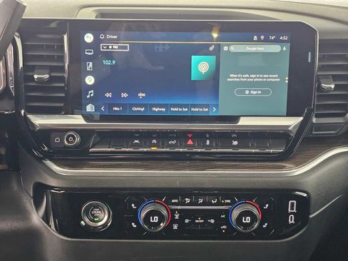 Used 2022 Chevrolet Silverado 1500 LT image 25