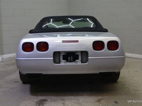 Used 1996 Chevrolet Corvette Convertible RWD image 31