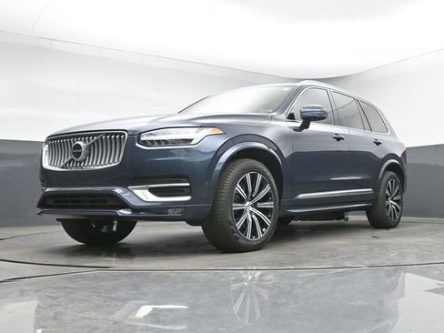 Used 2023 Volvo XC90 B5 Plus w/ Protection Package Premier AWD/4WD image 13