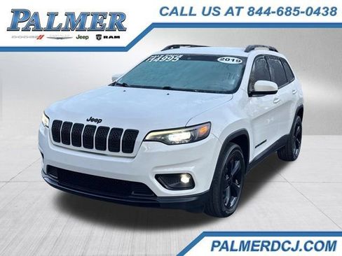 Used 2019 Jeep Cherokee Latitude Plus image 1