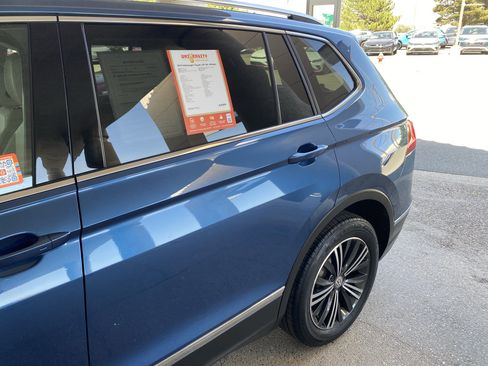 Used 2019 Volkswagen Tiguan SEL AWD/4WD image 60
