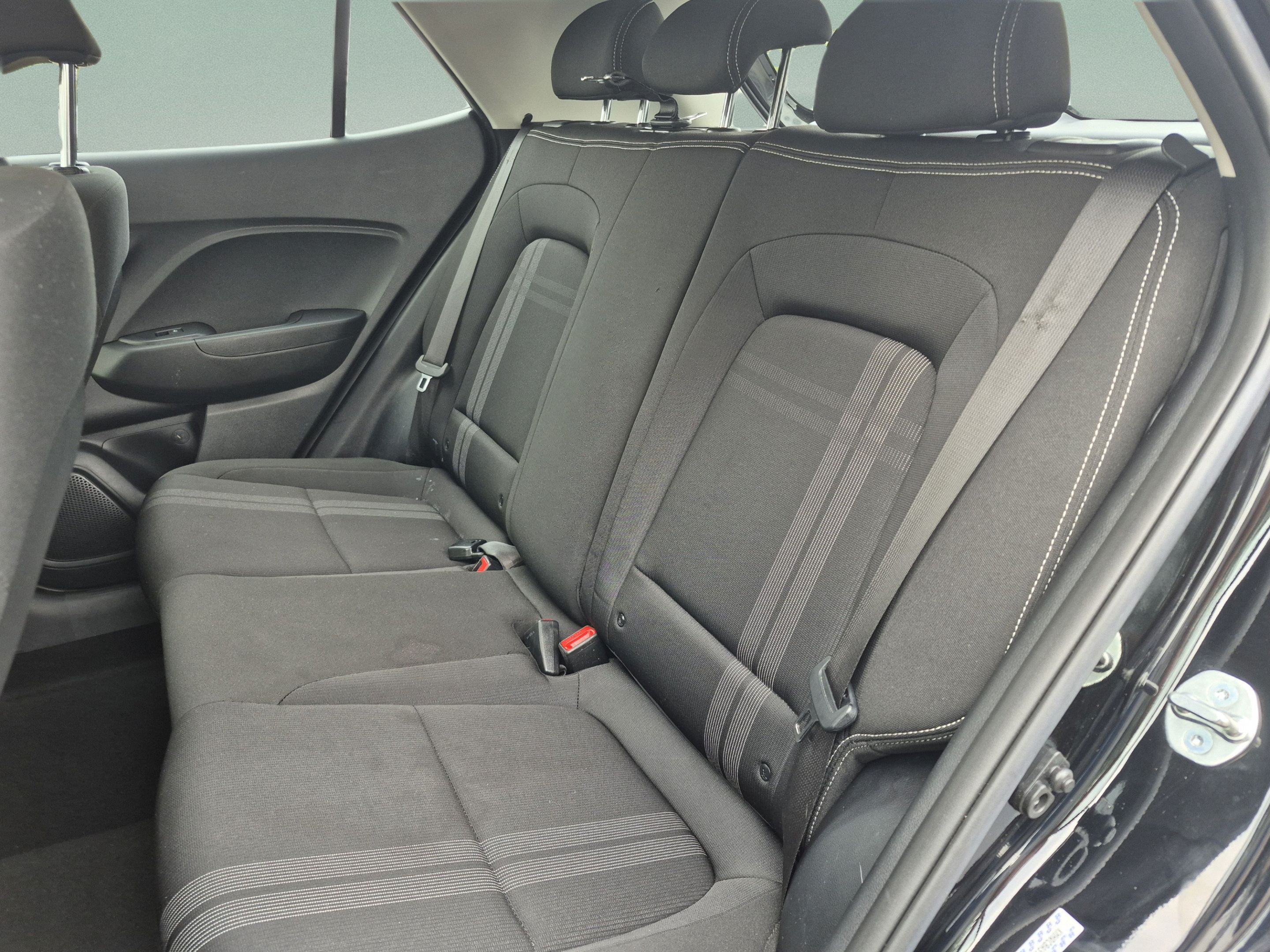 Used 2023 Hyundai Venue SEL w/ Cargo Package FWD image 17