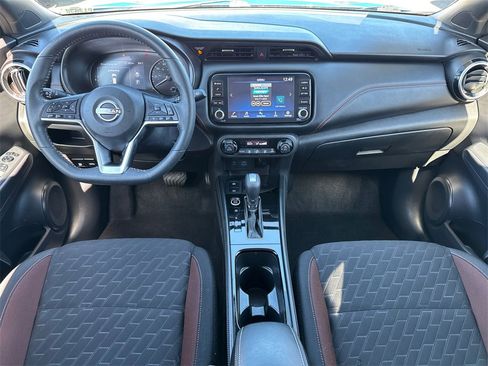 Used 2023 Nissan Kicks SR image 19