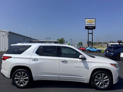 Used 2019 Chevrolet Traverse Premier w/ LPO, Floor Liner Package AWD/4WD image 3