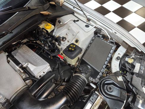 Used 2005 Jaguar S-TYPE R RWD image 46