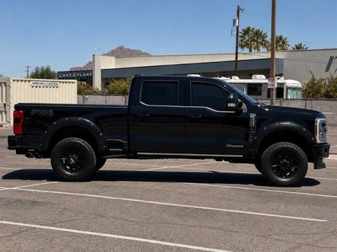Used 2024 Ford F250 Platinum w/ FX4 Off-Road Package AWD/4WD image 3