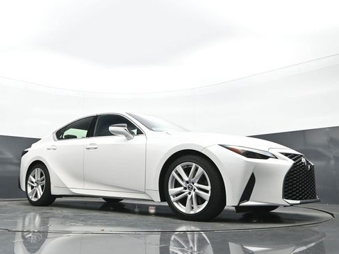 Used 2023 Lexus IS 300 w/ Comfort Package RWD image 21