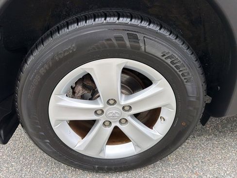 Used 2013 Toyota RAV4 XLE image 38