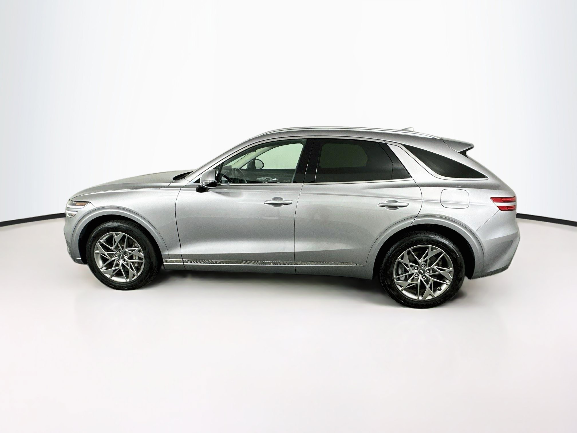 Used 2025 Genesis GV70 2.5T AWD/4WD image 4