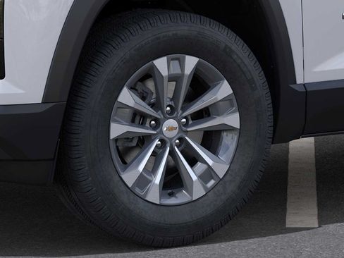 New 2026 Chevrolet Equinox LT w/ Convenience Package II AWD/4WD image 9