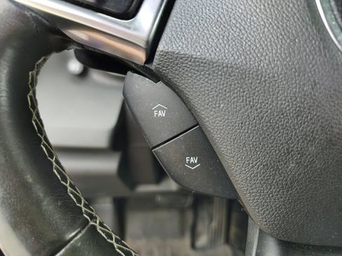 Used 2018 Chevrolet Camaro LT RWD image 11