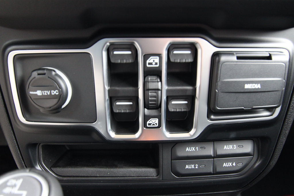 New 2026 Jeep Gladiator Sport AWD/4WD image 27