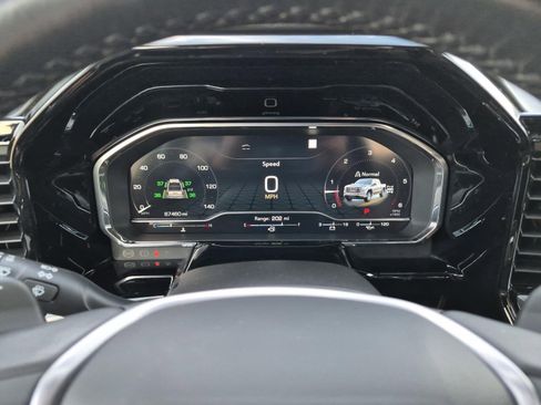 Used 2022 GMC Sierra 1500 SLT w/ SLT Convenience Package image 24