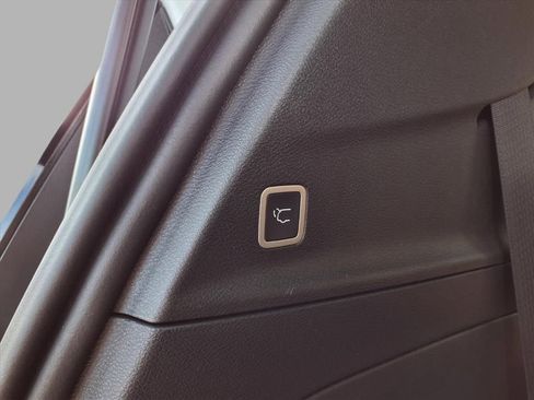 New 2026 Chrysler Pacifica Pinnacle image 26