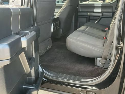 Used 2017 Ford F150 XLT w/ Equipment Group 302A Luxury AWD/4WD image 20
