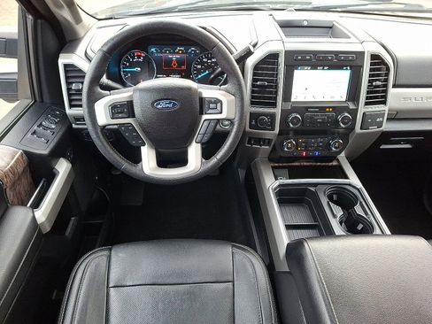 Used 2019 Ford F250 Lariat w/ Lariat Ultimate Package image 11