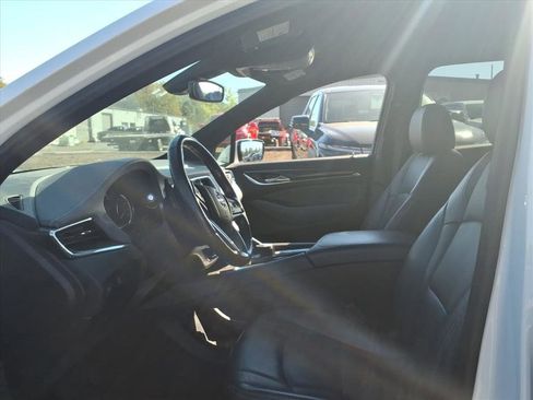 Certified 2022 Buick Enclave Essence image 8