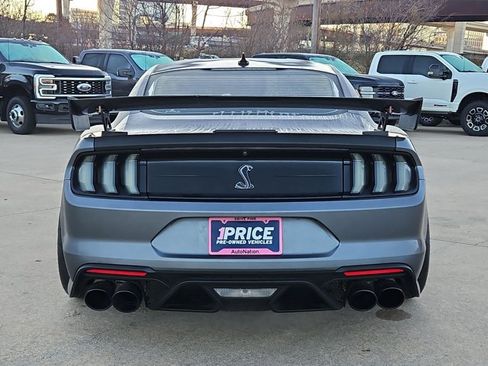 Used 2021 Ford Mustang Shelby GT500 w/ Technology Package image 7