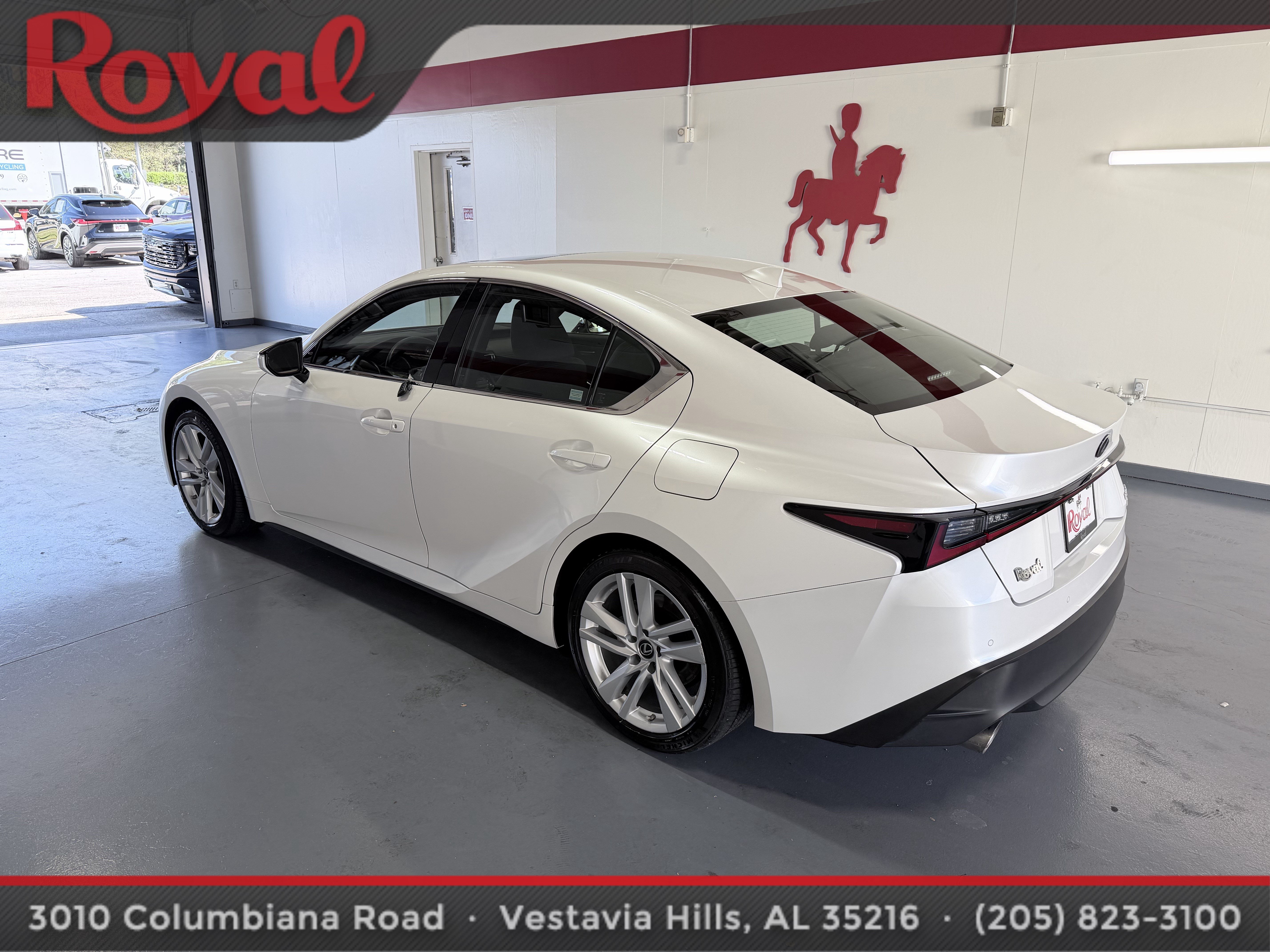 Used 2022 Lexus IS 300 AWD w/ Comfort Package image 8