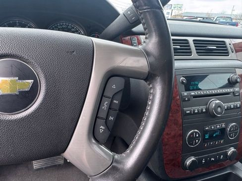 Used 2013 Chevrolet Avalanche LT AWD/4WD image 18