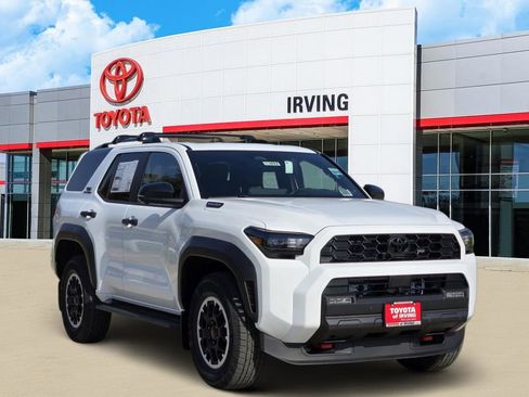 New 2026 Toyota 4Runner TRD Off-Road Premium AWD/4WD image 2