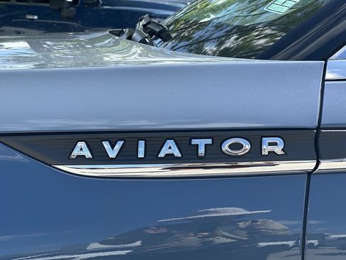 Used 2025 Lincoln Aviator Reserve w/ Luxury Package AWD/4WD image 31
