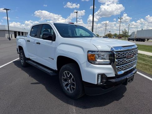 Used 2022 GMC Canyon AT4 w/ Trailering Package AWD/4WD image 3