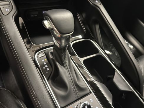 Used 2025 Kia Telluride SX X-Line AWD/4WD image 19