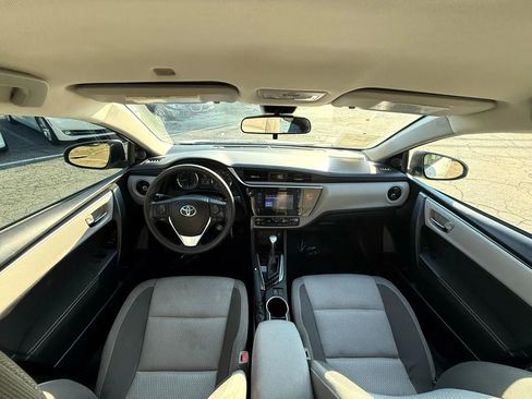 Used 2019 Toyota Corolla LE image 19