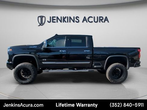 Used 2024 Chevrolet Silverado 3500 High Country image 5