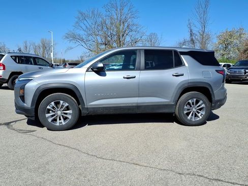 Used 2025 Chevrolet Equinox LT FWD image 5