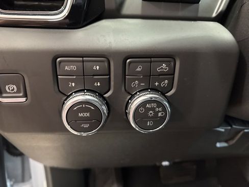 New 2026 GMC Sierra 3500 Denali w/ Denali Reserve Package image 16