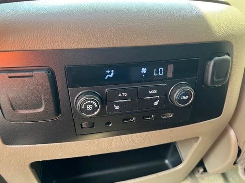 Used 2017 Chevrolet Tahoe Premier AWD/4WD image 51