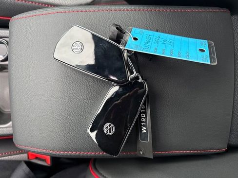 New 2026 Volkswagen GTI SE image 12