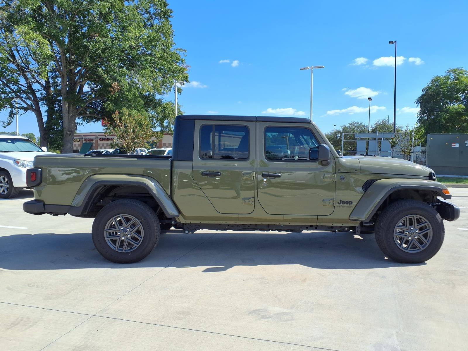 New 2026 Jeep Gladiator Sport AWD/4WD image 5